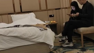 粉丝群电话模特强行潜规则